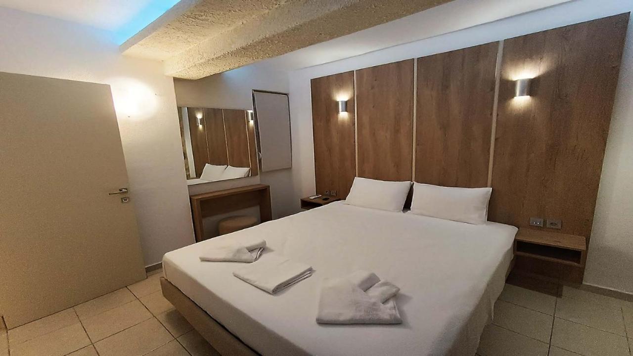 Anastasia Luxury Suites By Xenius Zeus In Nea Flogita Exterior photo