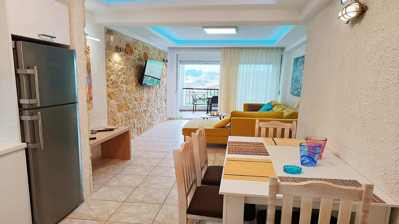 Anastasia Luxury Suites By Xenius Zeus In Nea Flogita Exterior photo