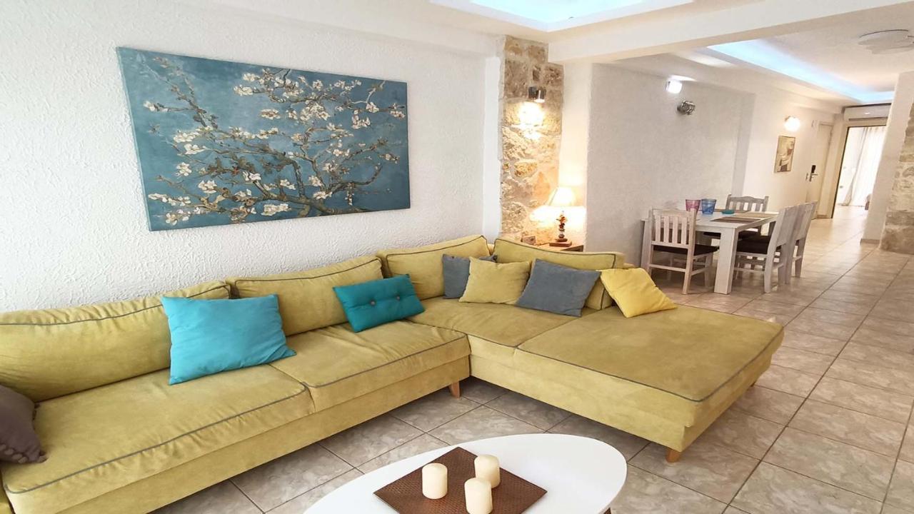 Anastasia Luxury Suites By Xenius Zeus In Nea Flogita Exterior photo